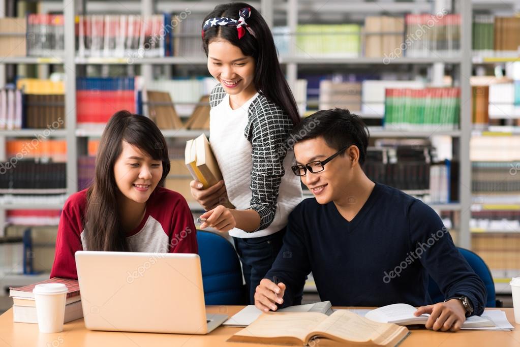 depositphotos_69304463-stock-photo-students-studying-in-the-library