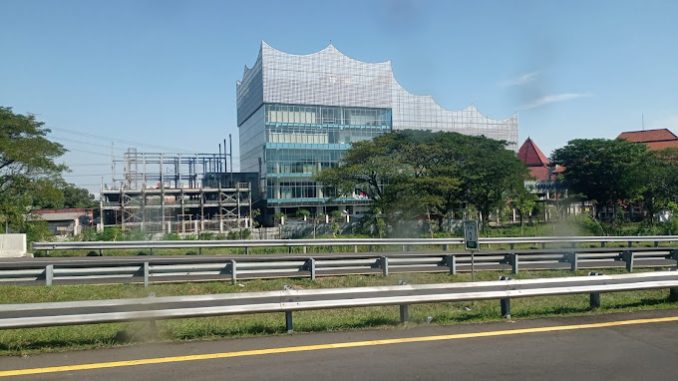 Sekolah-Tinggi-Ilmu-Ekonomi-Mahardhika-1