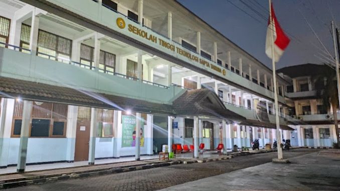 Sekolah Tinggi Teknologi Pekerjaan Umum Jakarta